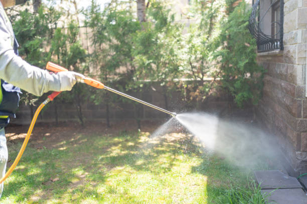  Clinton, WI Pest Control Pros